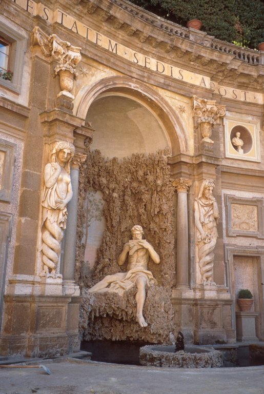 Water theater